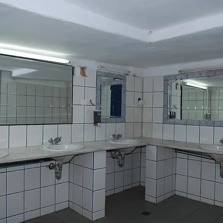 Paradise - Adults Only プラティス・ヤロス