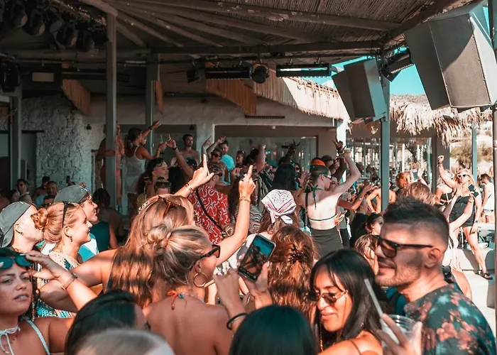 Paradise - Adults Only Platis Yialos