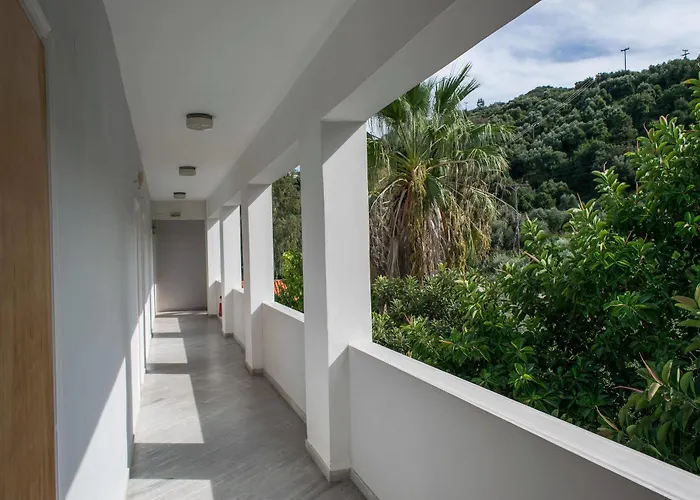 Paradise - Adults Only Platis Yialos